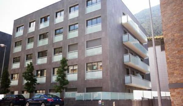 Dos edificios plurifamiliares situados a Encamp